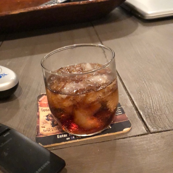 Meet your Posher, Cathleen - Picture 1 of 1